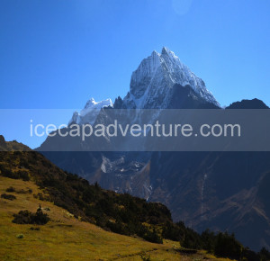 EBC+ Lobuche Peak Climbing